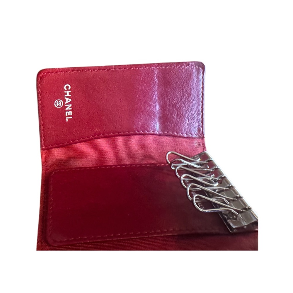 💋Chanel Red Quilted Lambskin 6 Key Case💋 - Picture 5 of 9